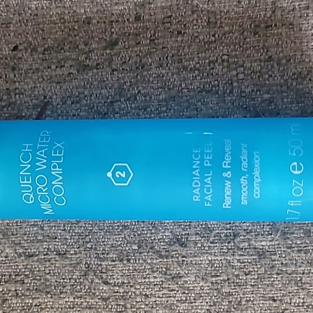 Radiance Facial Peel with Micro Water Complex